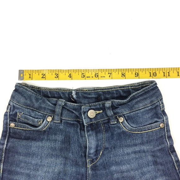 Girls Blue Levi's shorty shorts, Size 5 Regular - Picture 3 of 7